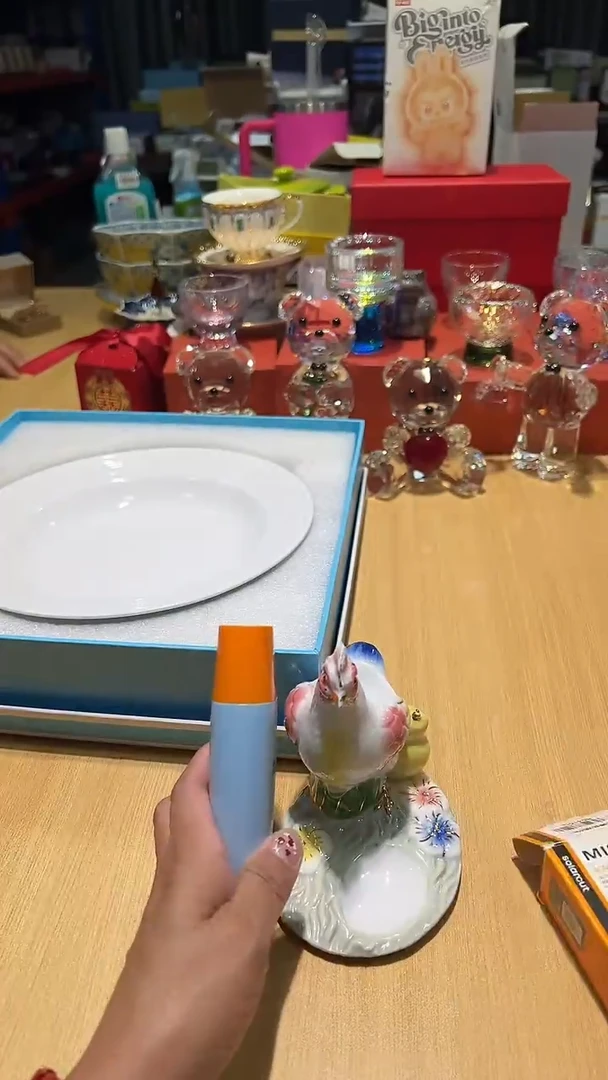瓷片碗碟好物一件不留@@1