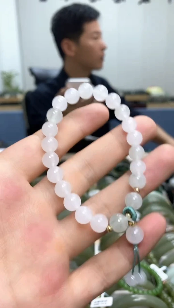 透闪石质玉手镯未镶嵌8mm