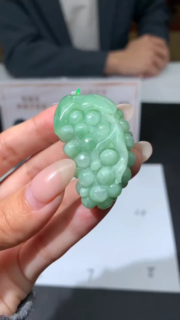 【闪购商品】定制翡翠未镶嵌不退不换CMH1件-A