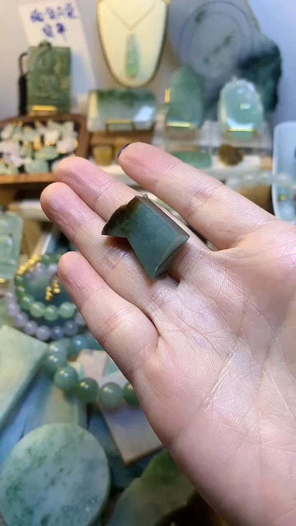 未镶嵌挂件翡翠 缅甸A货翡翠，没有运费险