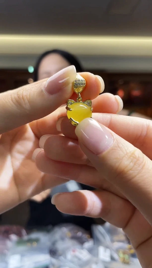 蜜蜡颈饰未镶嵌（多样性发一件）