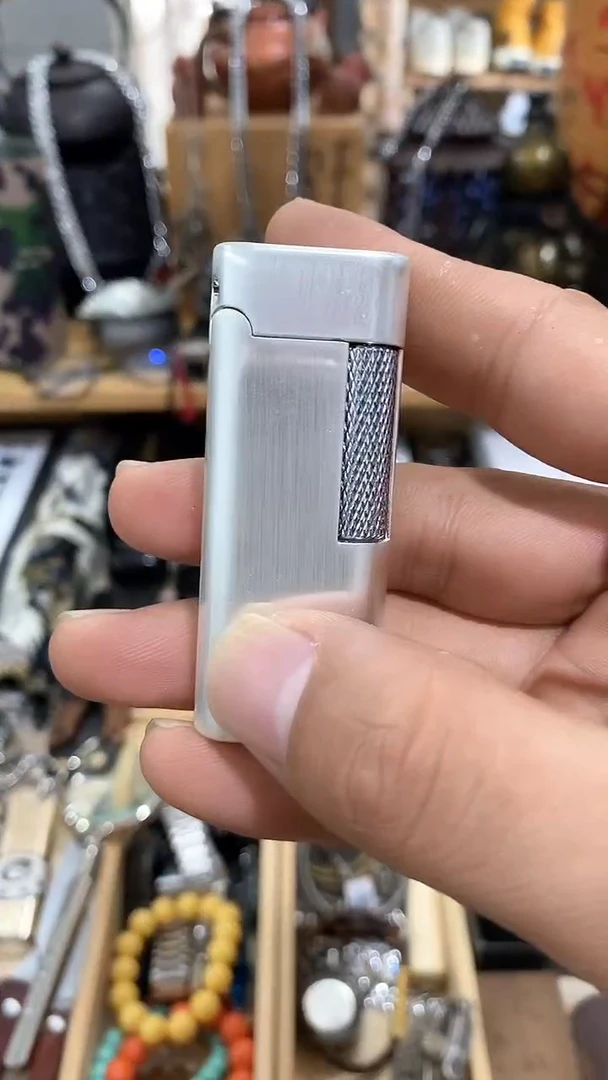瓷片闪购商品  如图所示