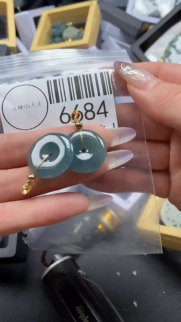 吊坠(不含链)未镶嵌翡翠6684