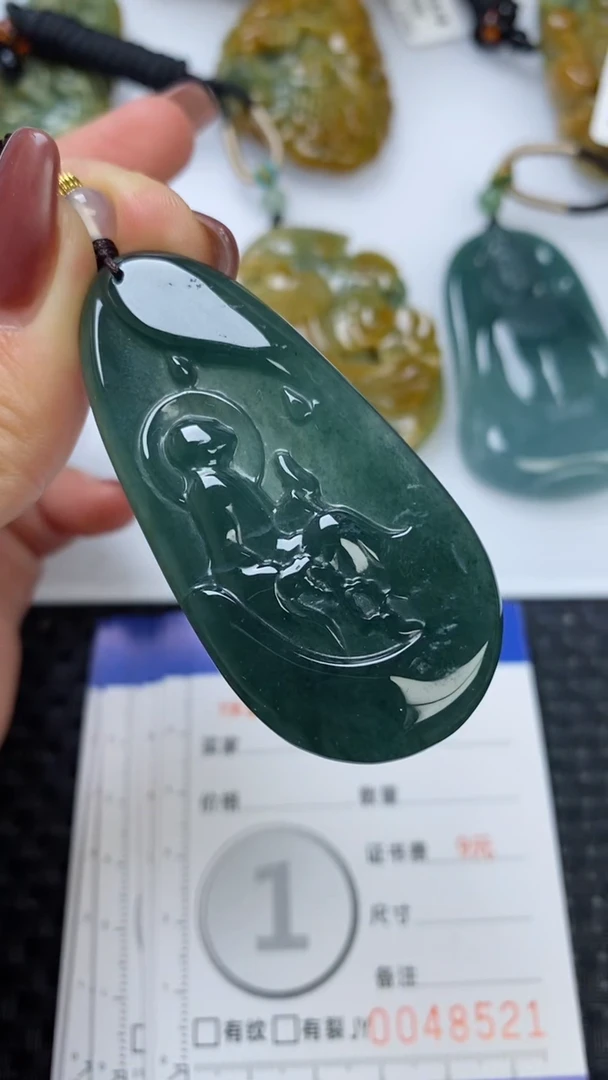 【闪购商品】翡翠颈饰未镶嵌1111111111111111