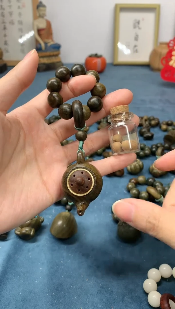 【闪购商品】维腊木（绿檀）把件把把壶香囊 送1瓶香丸