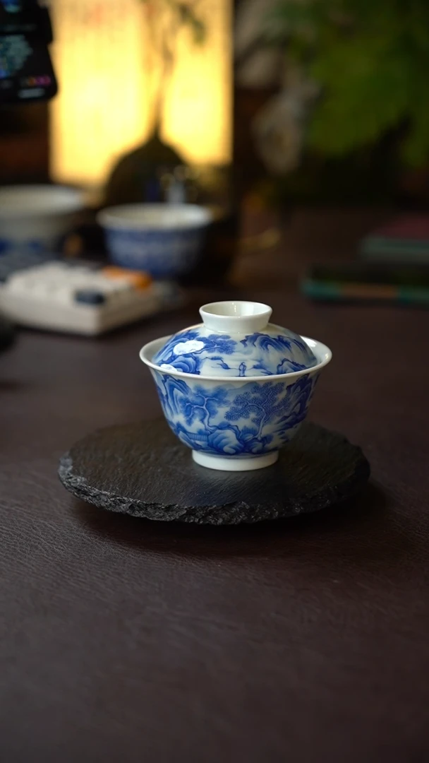 景德镇全手工手绘青花山水二才盖碗