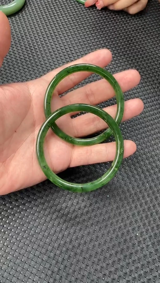 和田玉手镯未镶嵌叮当镯53-61多样性发一