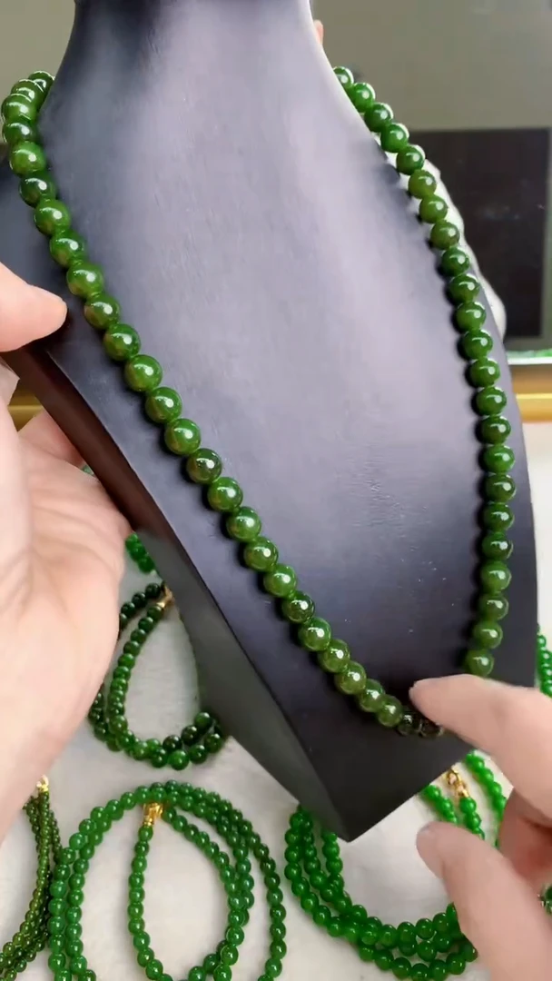 项链未镶嵌和田玉（碧玉）俄碧卡10的60颗