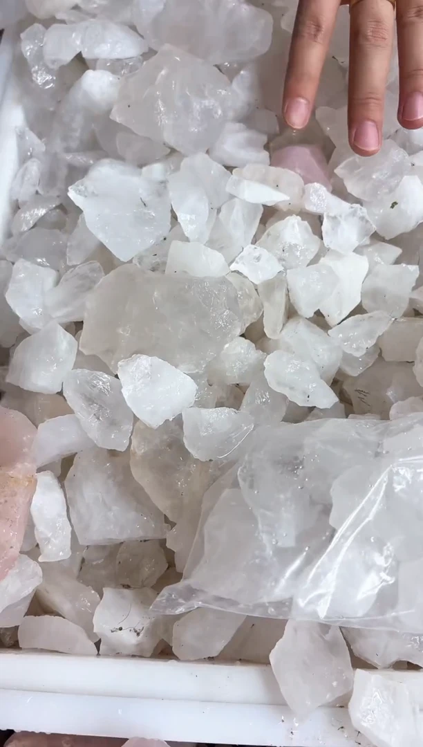 未镶嵌水晶大型摆件（非配饰）白水晶碎石 500g