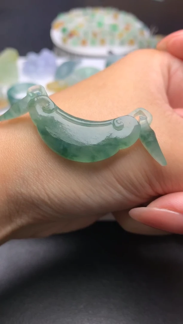 【闪购商品】定制翡翠未镶嵌毛货