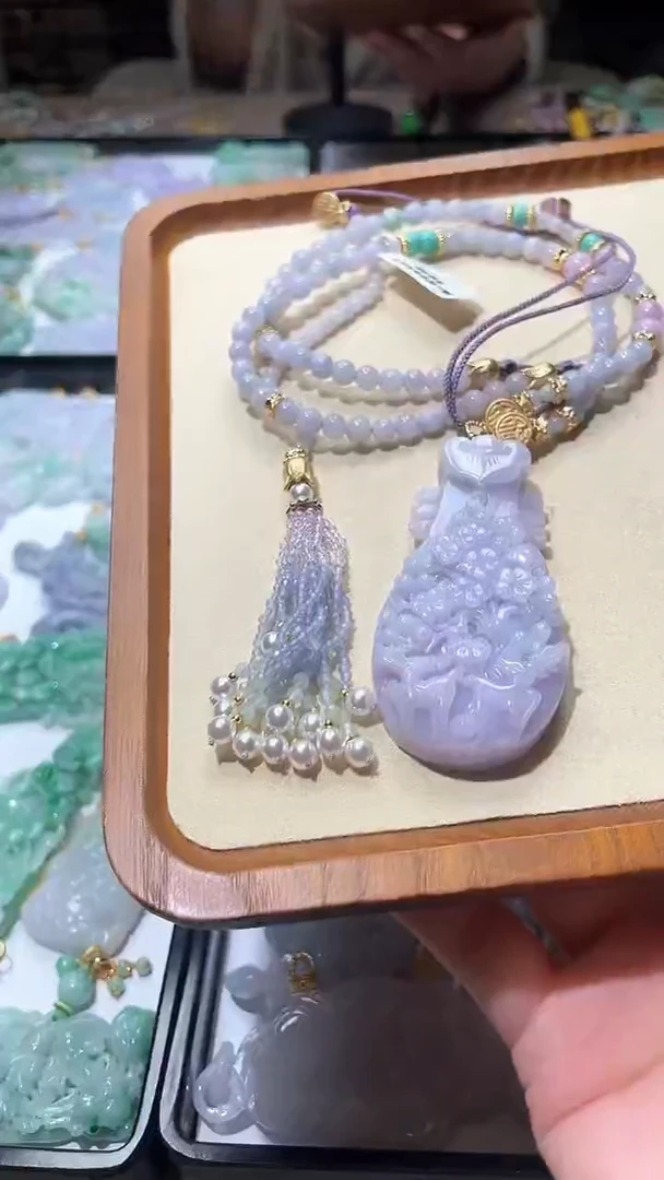 【闪购商品】翡翠颈饰未镶嵌吊坠