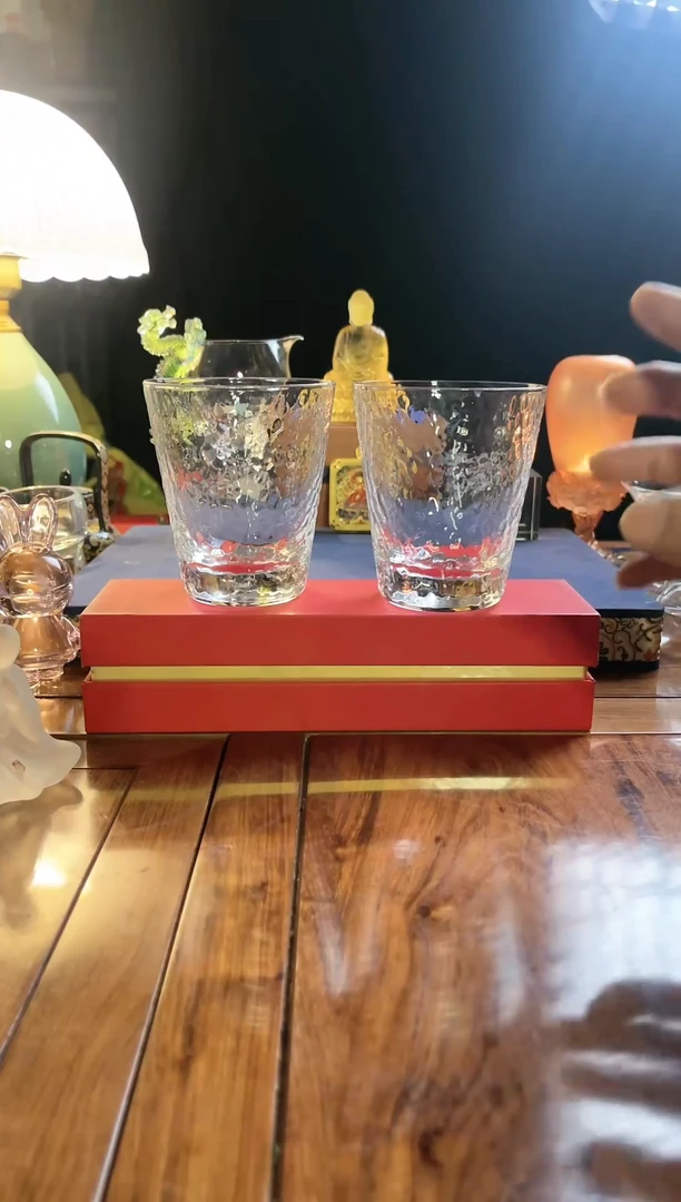 拍一发二水晶锤纹杯