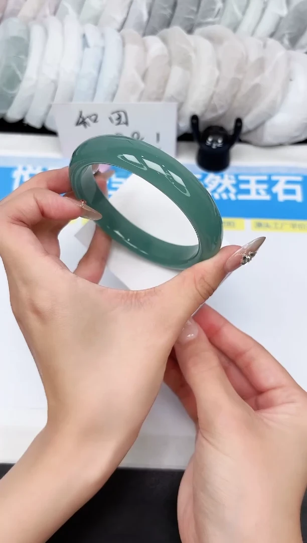 石英质玉手镯未镶嵌41-63.4