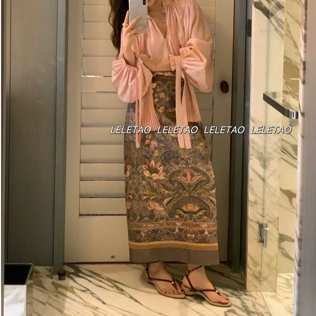 LELETAO/复古民族风百搭气质苔绿暗纹印花直筒裙