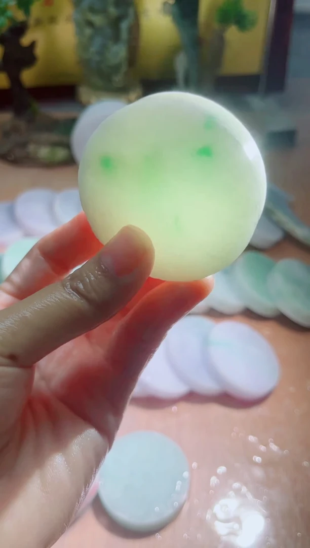 未镶嵌挂件翡翠A货砚曹385