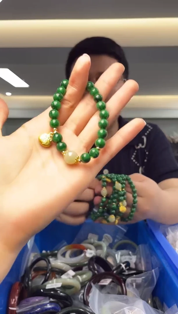 【闪购商品】翡翠手串未镶嵌多样性发一件