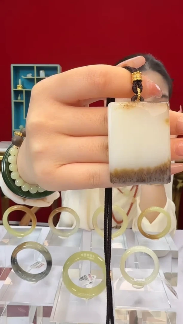 项链未镶嵌和田玉闪购平安大牌项链