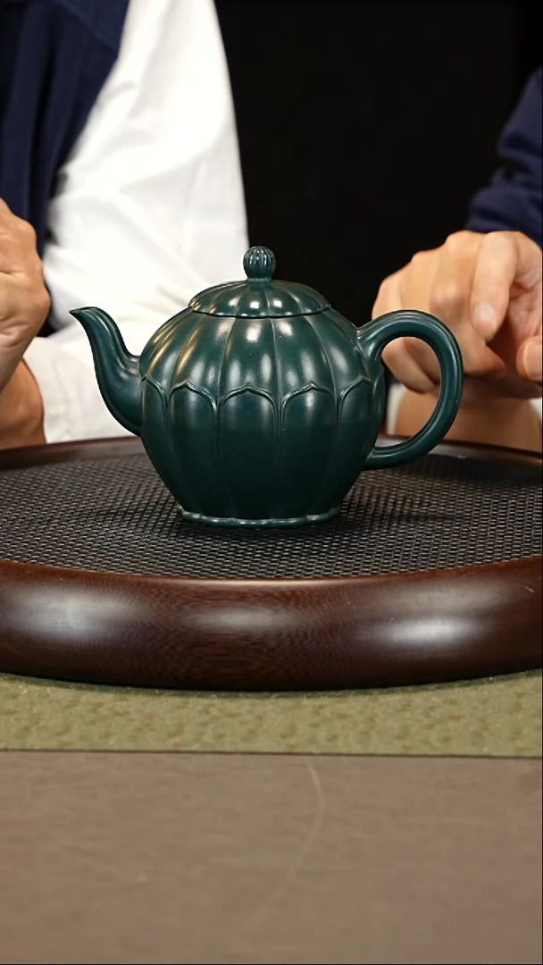 茶壶紫砂42 邵沛华 阳羡宝石蓝 筋纹官灯 680cc