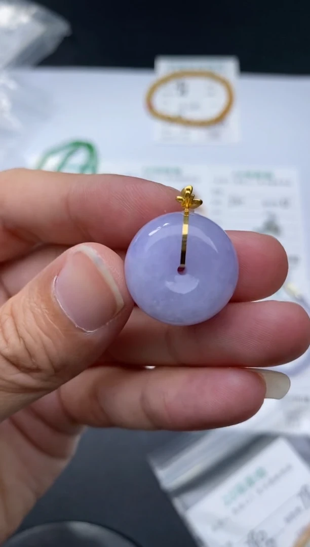 18K金镶嵌挂件翡翠48小时鉴赏期 退货不扣服务费