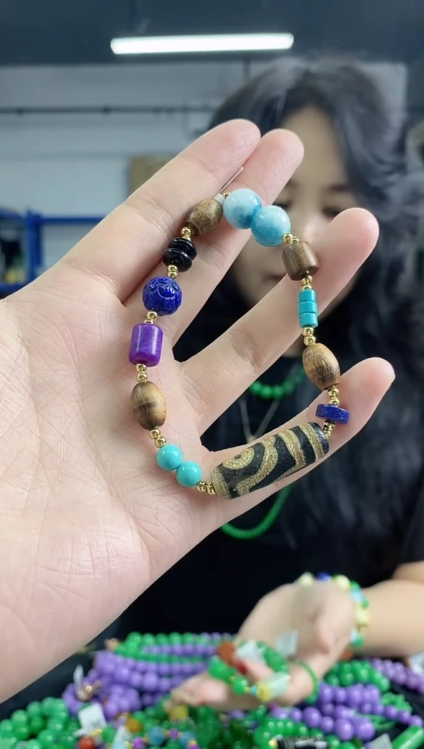 针钠钙石（海纹石）未镶嵌手串多样性发其一颜色微差