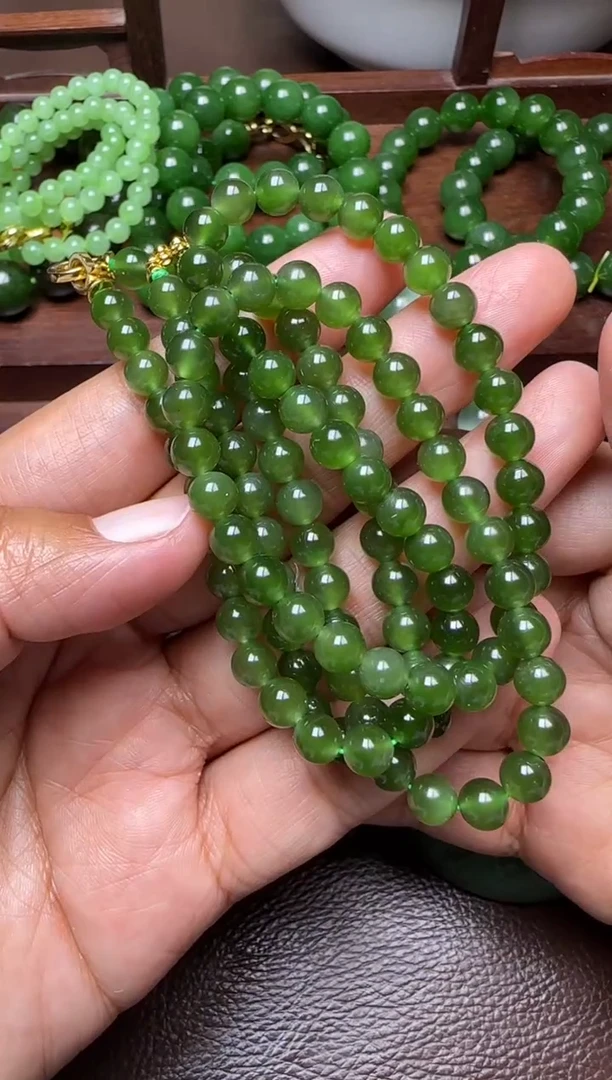 未镶嵌和田玉挂件和田玉