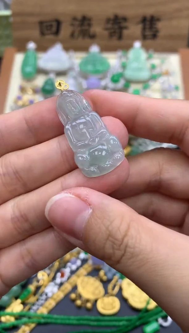 翡翠18K金镶嵌颈饰22-中国好珍宝