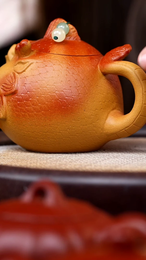茶壶紫砂段泥龙鱼壶