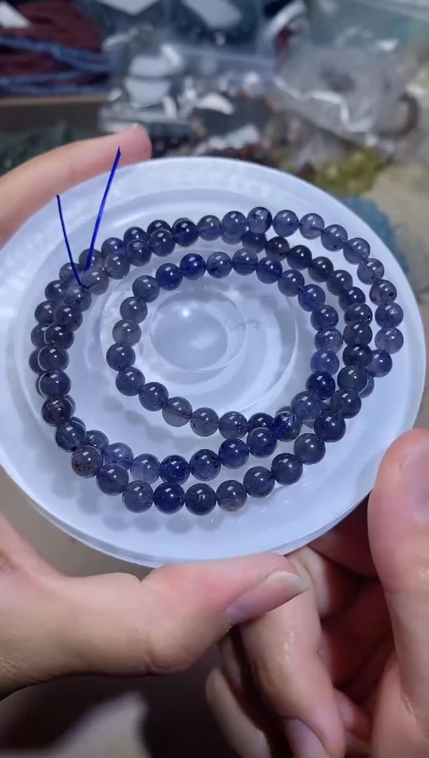 水晶手串未镶嵌堇青石三圈