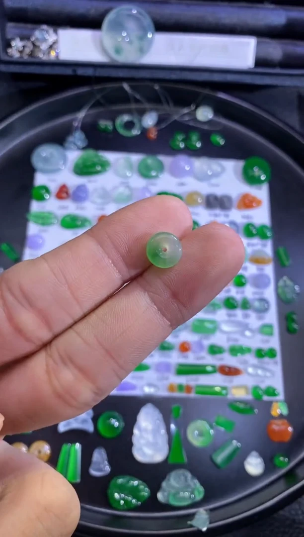 未镶嵌挂件翡翠圈