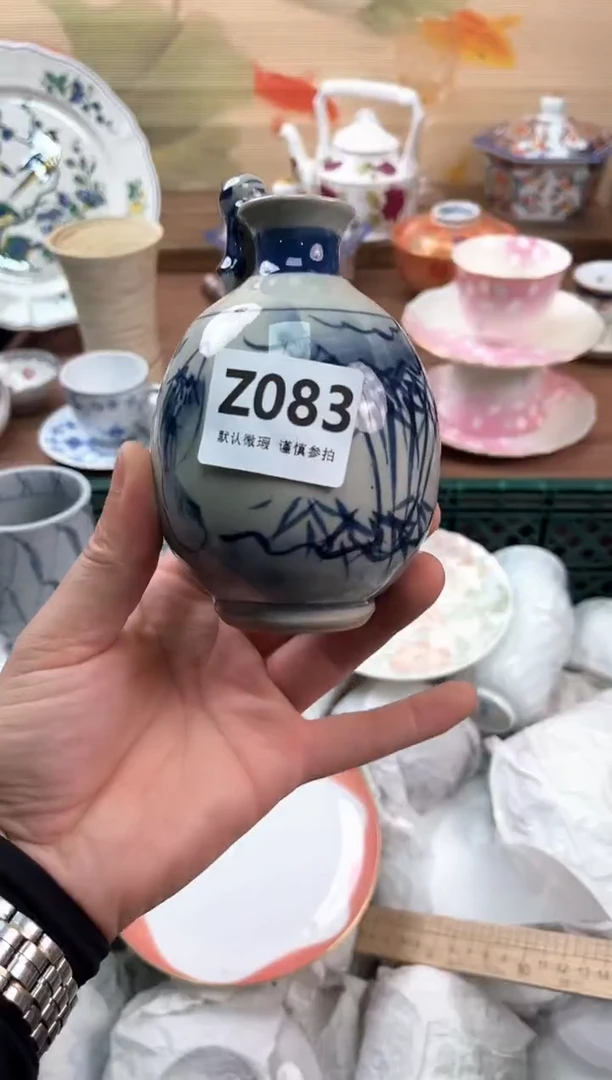 瓷片你***谁083