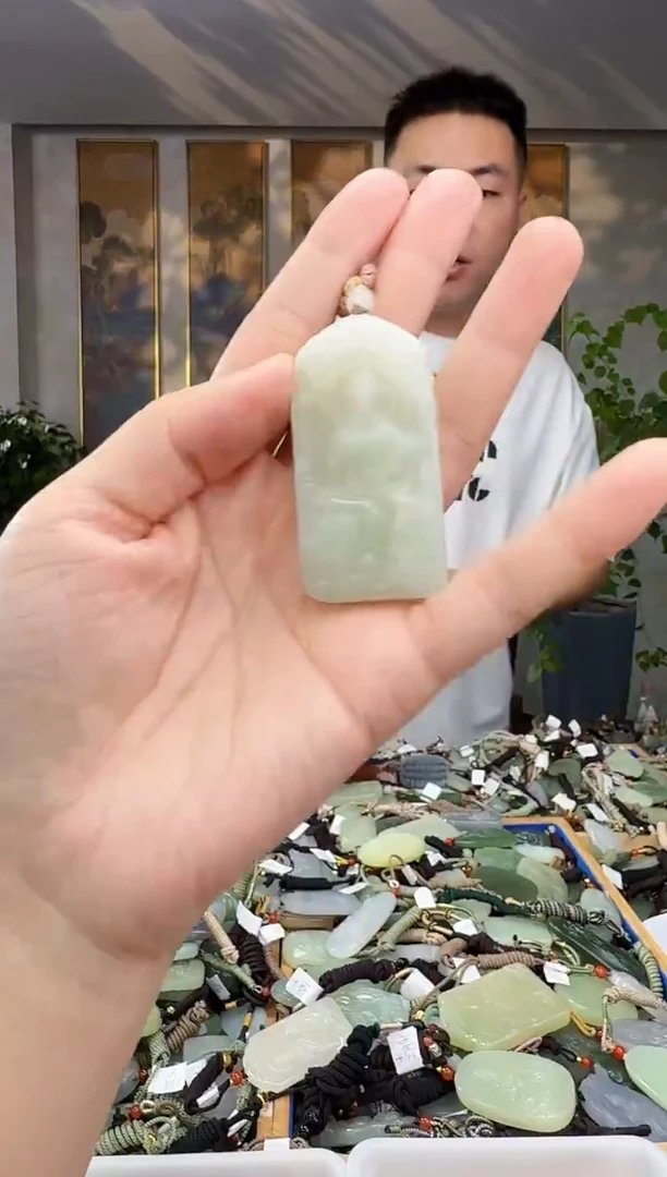 未镶嵌和田玉挂件拍一发一