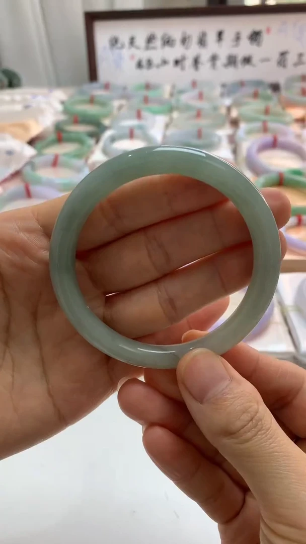 未镶嵌手镯翡翠56圆条油青