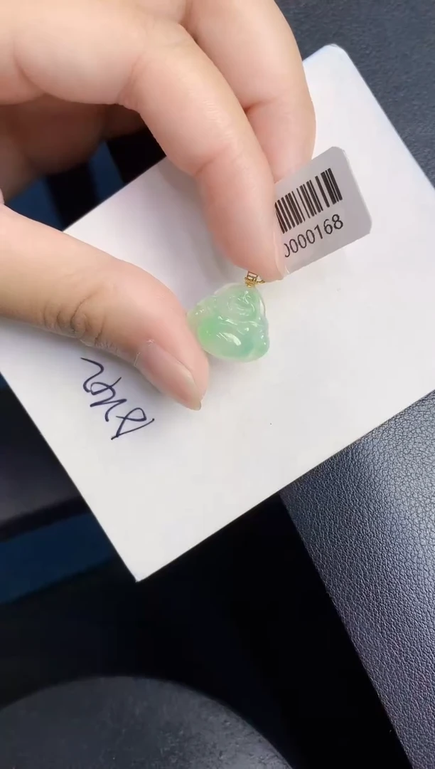 翡翠18K金镶嵌颈饰天然缅甸a货翡翠