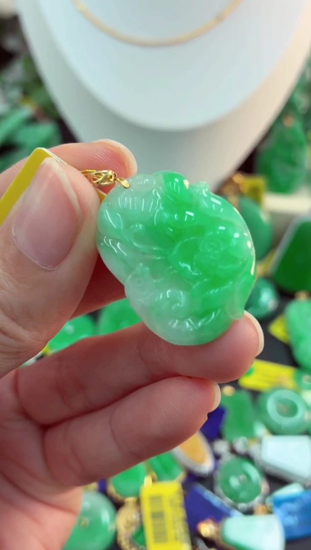 吊坠(不含链)18K金镶嵌翡翠天然缅甸翡翠A货