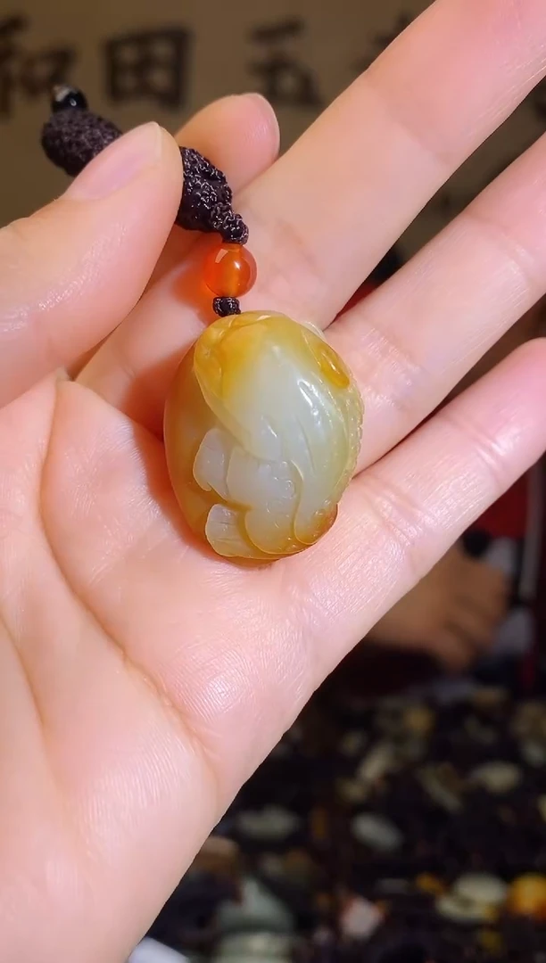 颈饰未镶嵌和田玉1