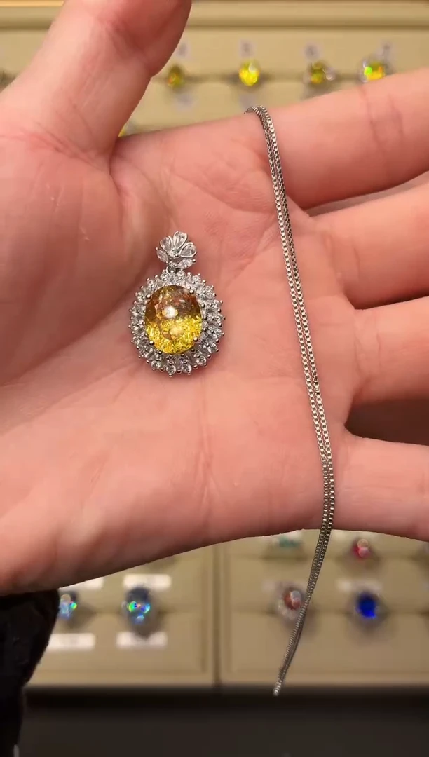 12蓝宝石（处理）无品牌 925银 轻奢女神款金丝雀黄色系