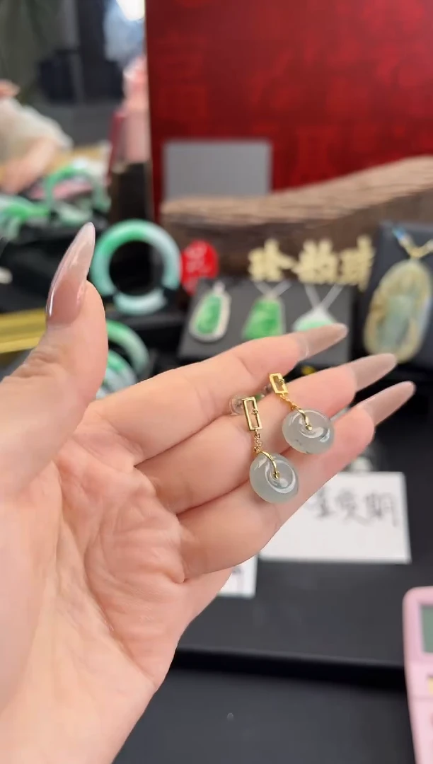 翡翠18K金镶嵌耳饰耳饰