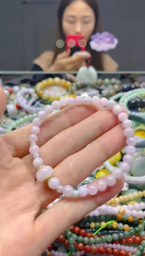 颈饰未镶嵌翡翠5MM/D/翡翠A货，一件也是批   发价