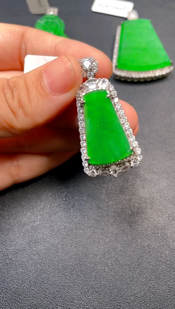 吊坠(不含链)银S925镶嵌翡翠吊坠