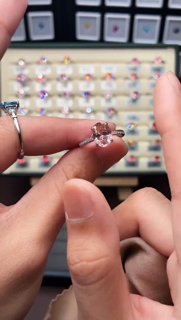 戒指彩色蓝宝石银S925镶嵌222