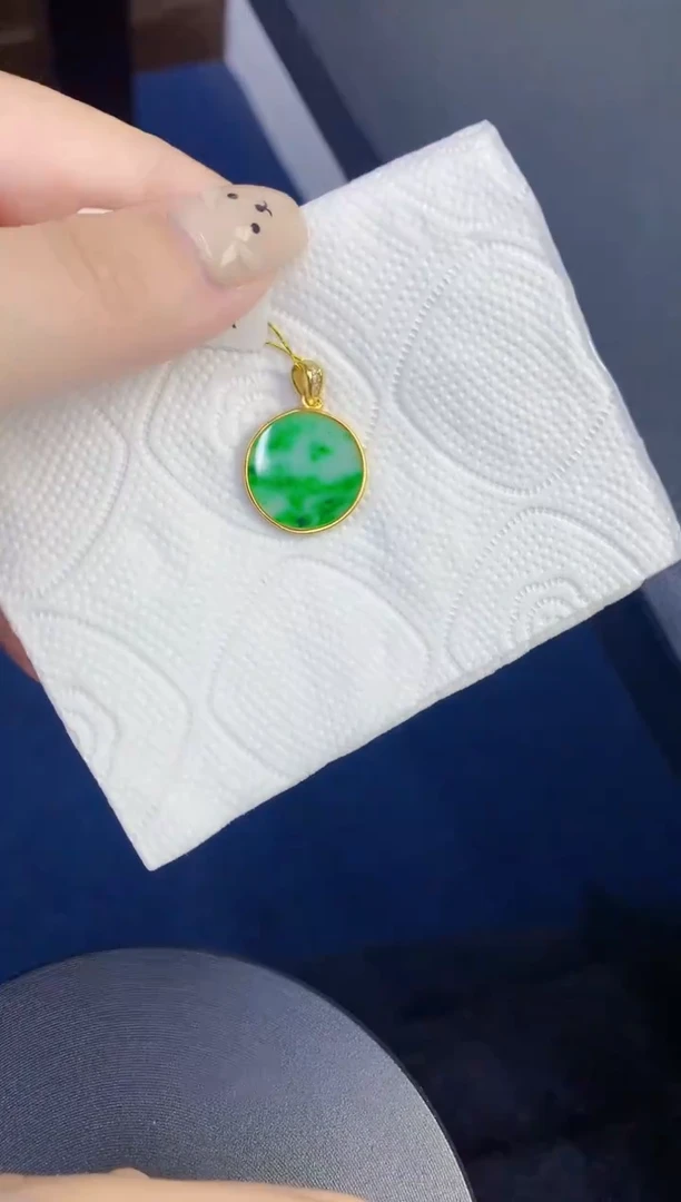 颈饰未镶嵌翡翠缅甸天然翡翠A货