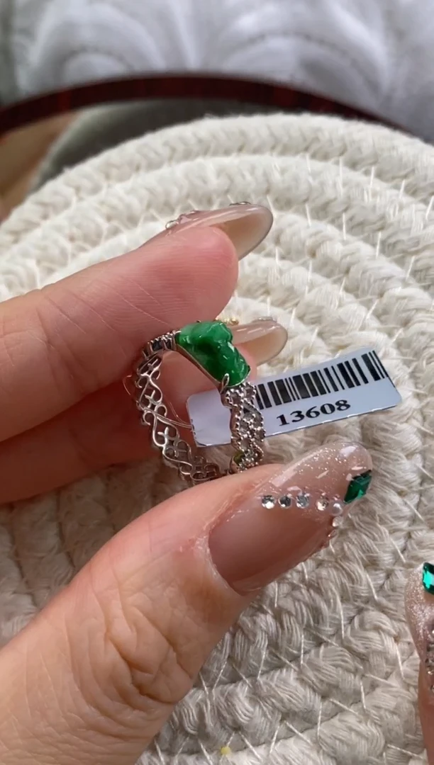 颈饰银S925镶嵌翡翠水*方净货13608