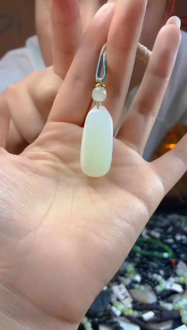 和田玉未镶嵌颈饰多样性发货，拍一发一