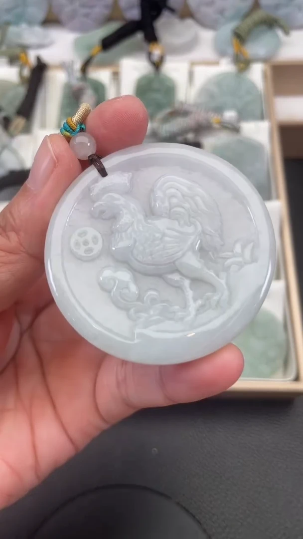 颈饰未镶嵌翡翠天然缅甸翡翠A货69