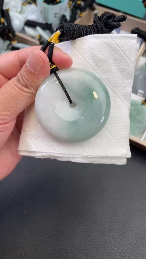 颈饰未镶嵌翡翠天然缅甸翡翠A货65