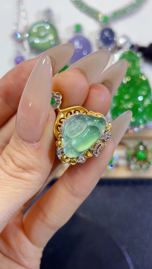 吊坠(不含链)18K金镶嵌翡翠团购1