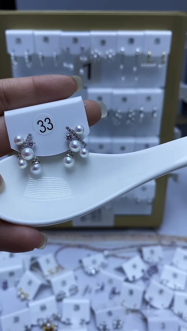 银S925镶嵌耳饰淡水珍珠33