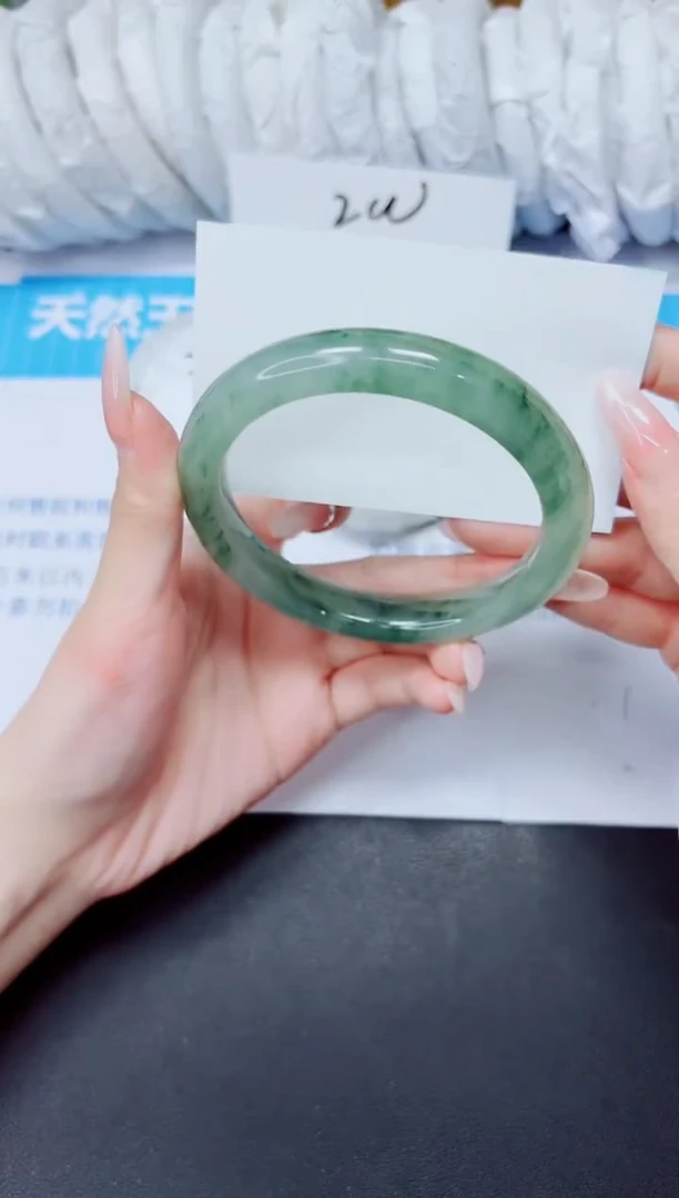 石英质玉手镯未镶嵌99/62.3