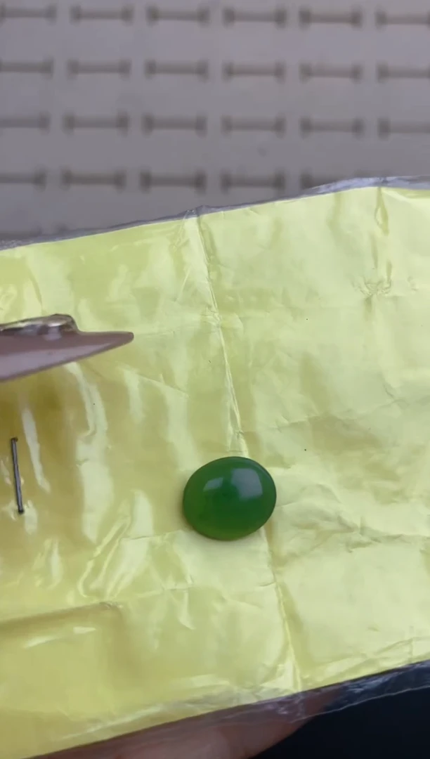 定制翡翠未镶嵌天然翡翠蛋面08