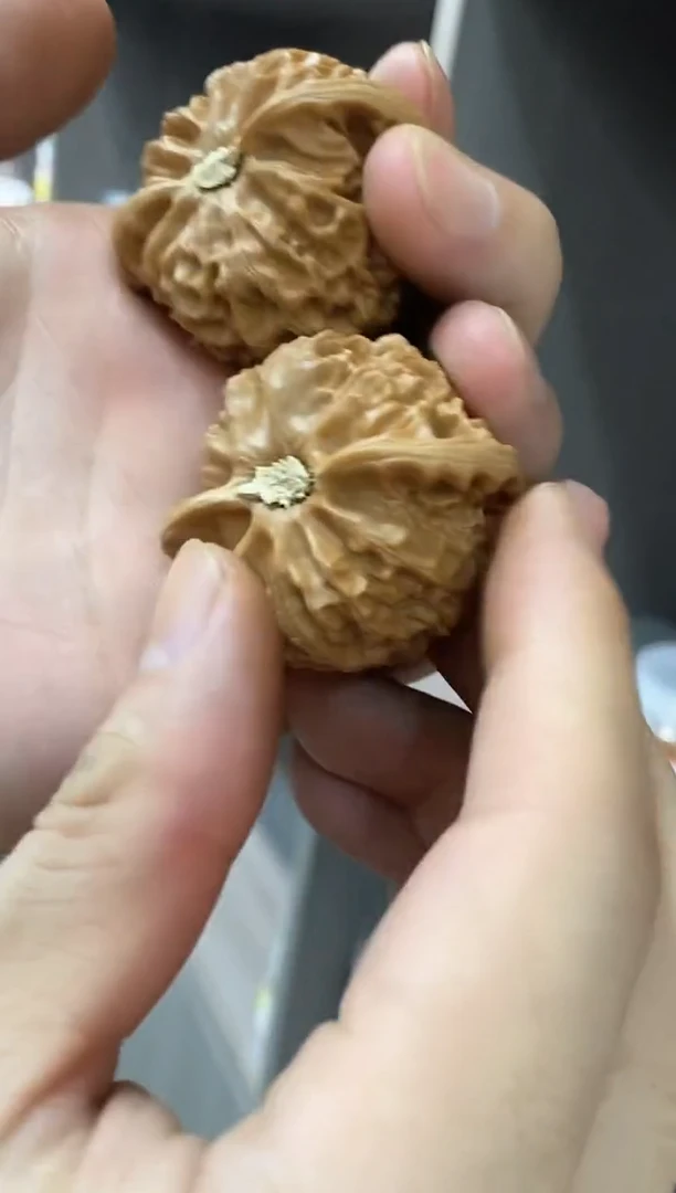 文玩核桃把件微修宫灯45左右